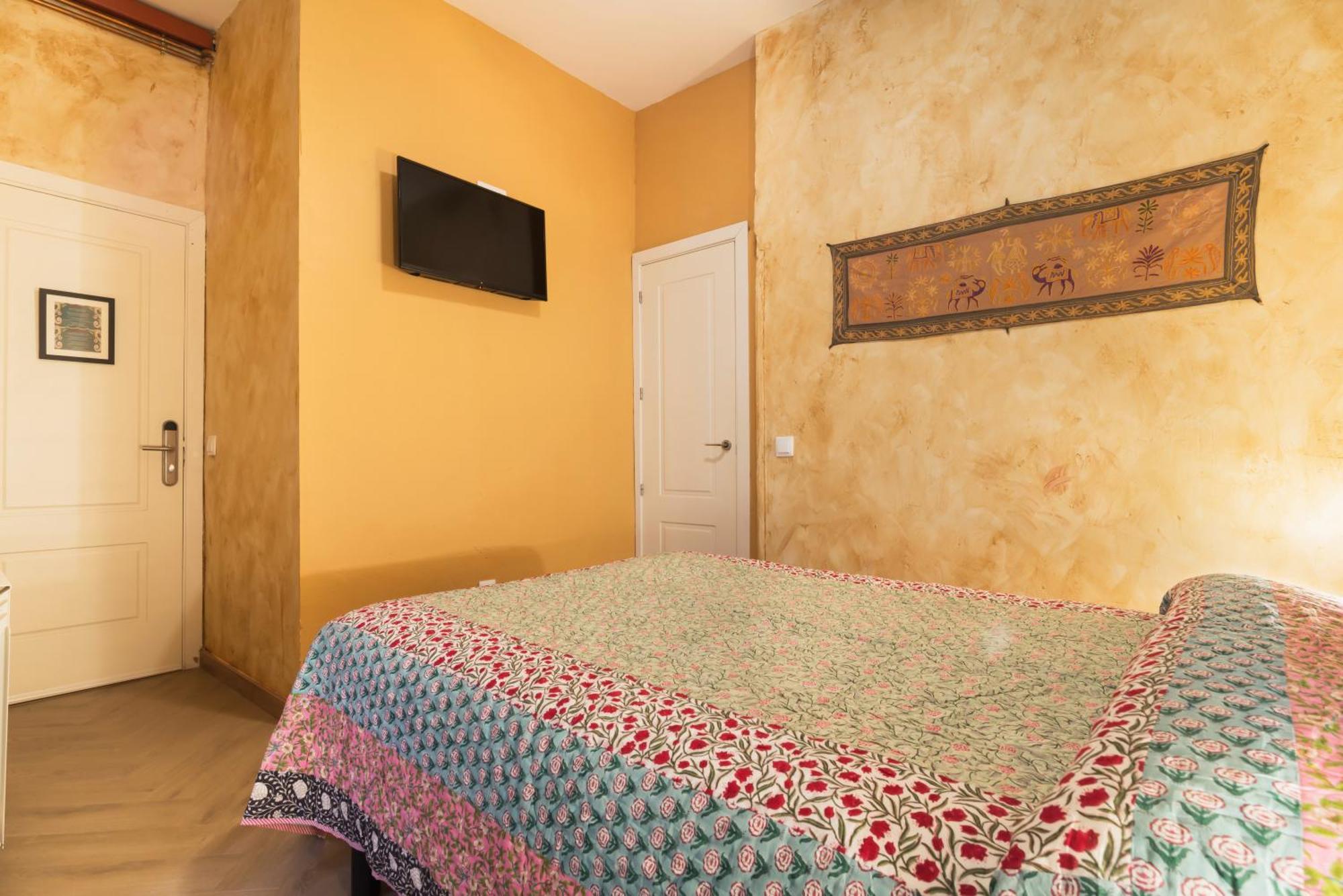 Hostal Artistic B&B Madri Exterior foto